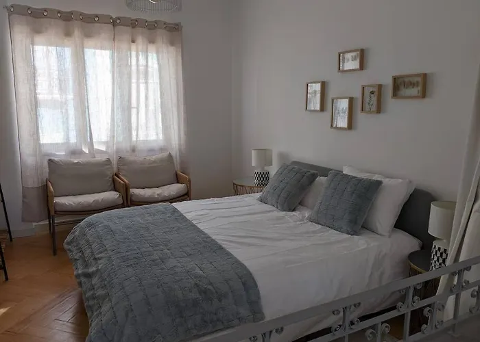 The Light House * 维拉·雷阿尔·德·桑托亚